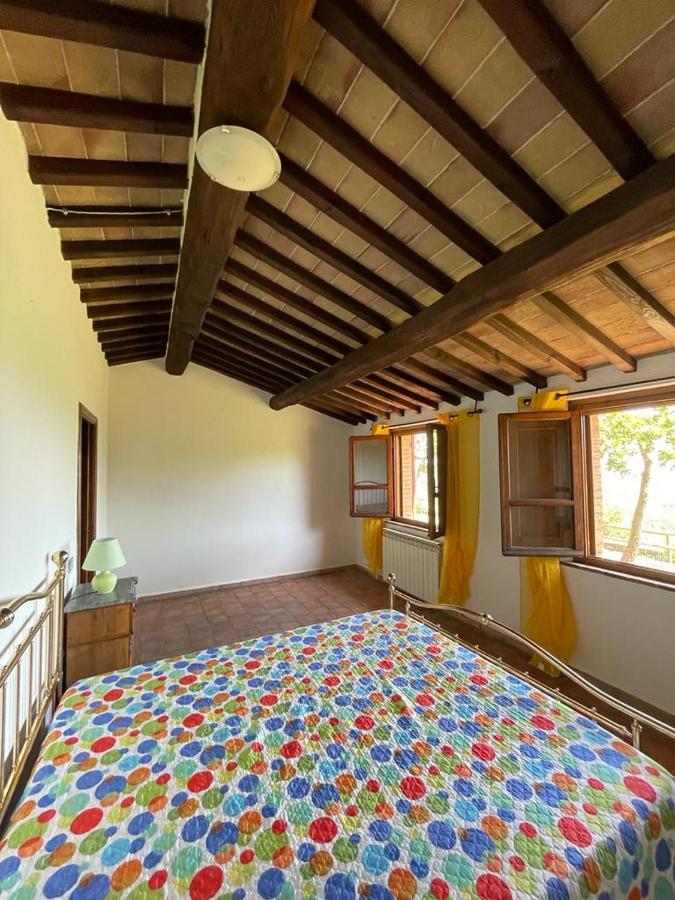 Casa Di Campagna In Collina Tatti Экстерьер фото